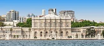 Dolmabahçe Sarayı